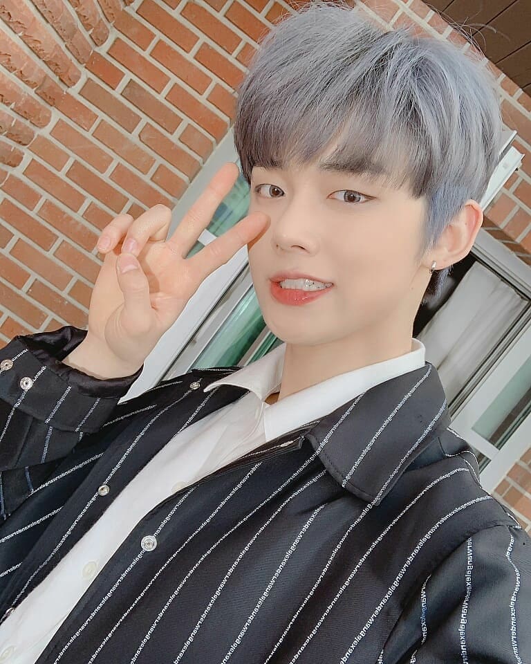 Resultado de imagen de yeonjun pelo gris